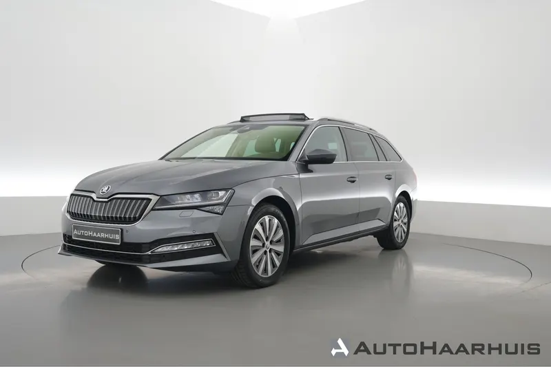 Škoda Superb (2022)