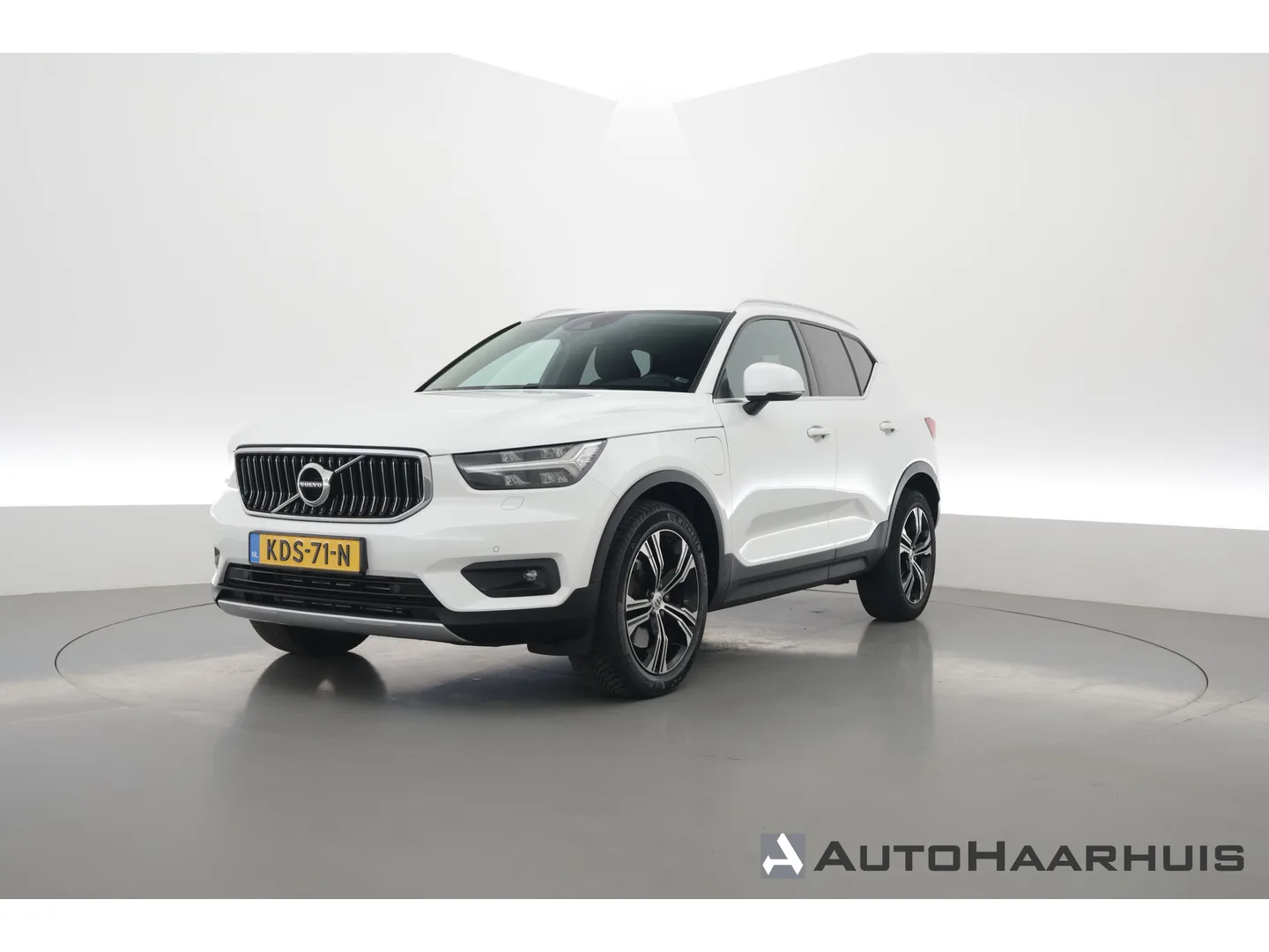 Volvo XC40 (2021) — foto 1