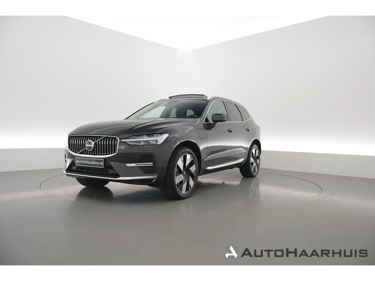 Volvo XC60 (2023) — foto 1