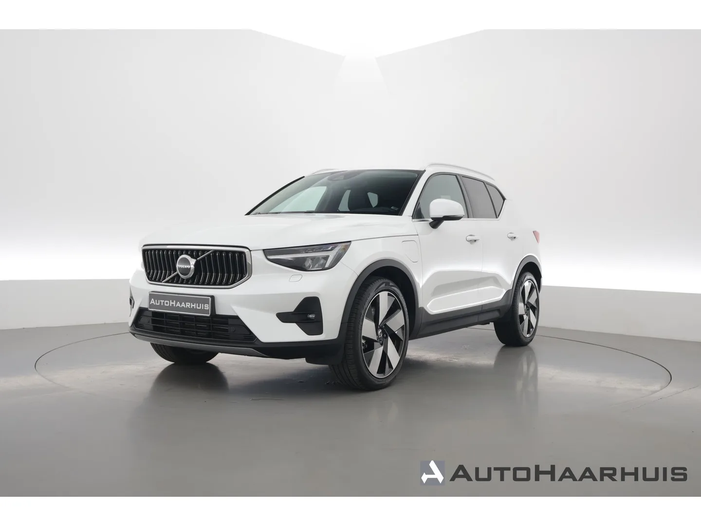 Volvo XC40 (2022) — foto 1