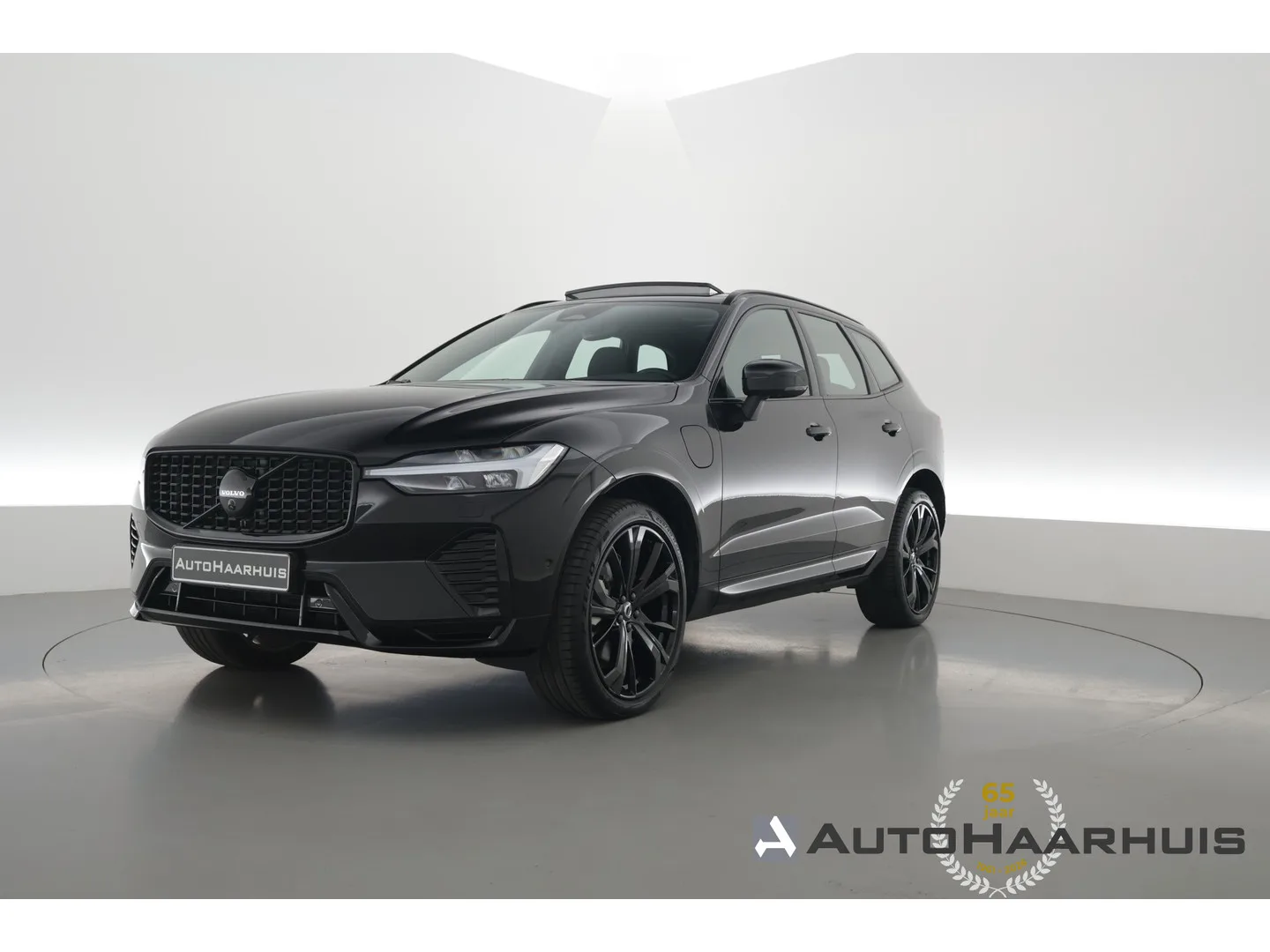 Volvo XC60 (2025) — foto 1