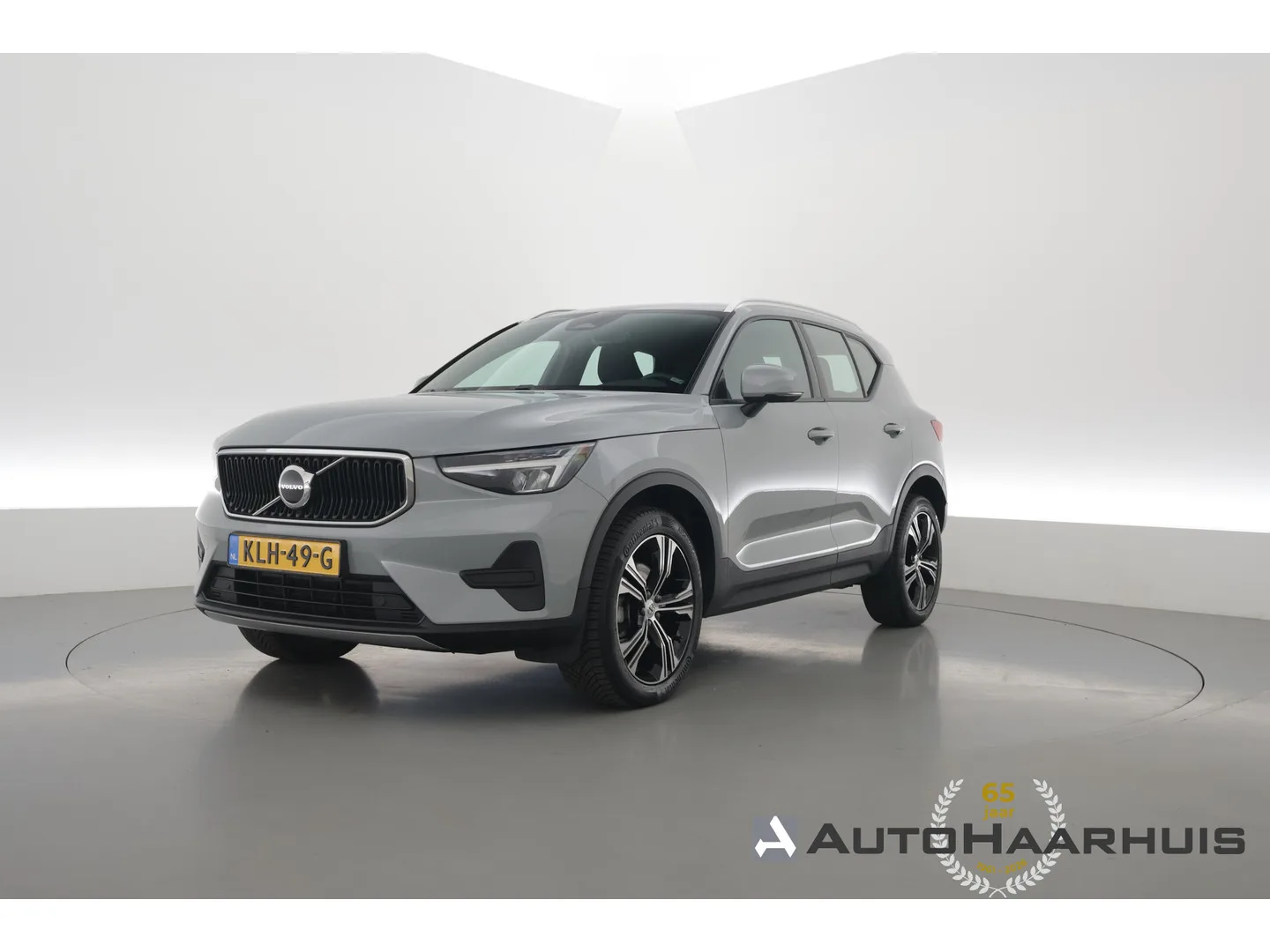 Volvo XC40 (2024) — foto 1