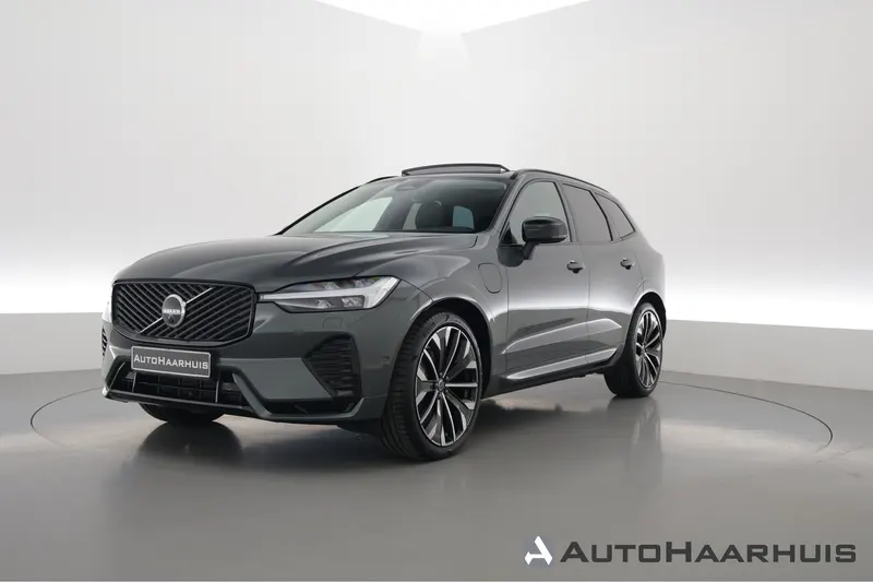 Volvo XC60 (2025)
