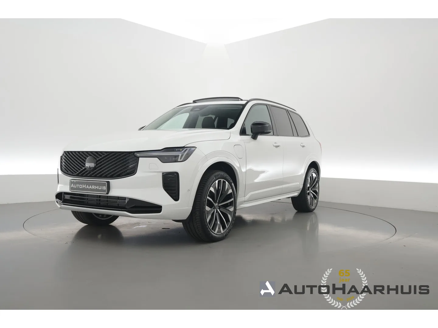 Volvo XC90 (2025) — foto 1