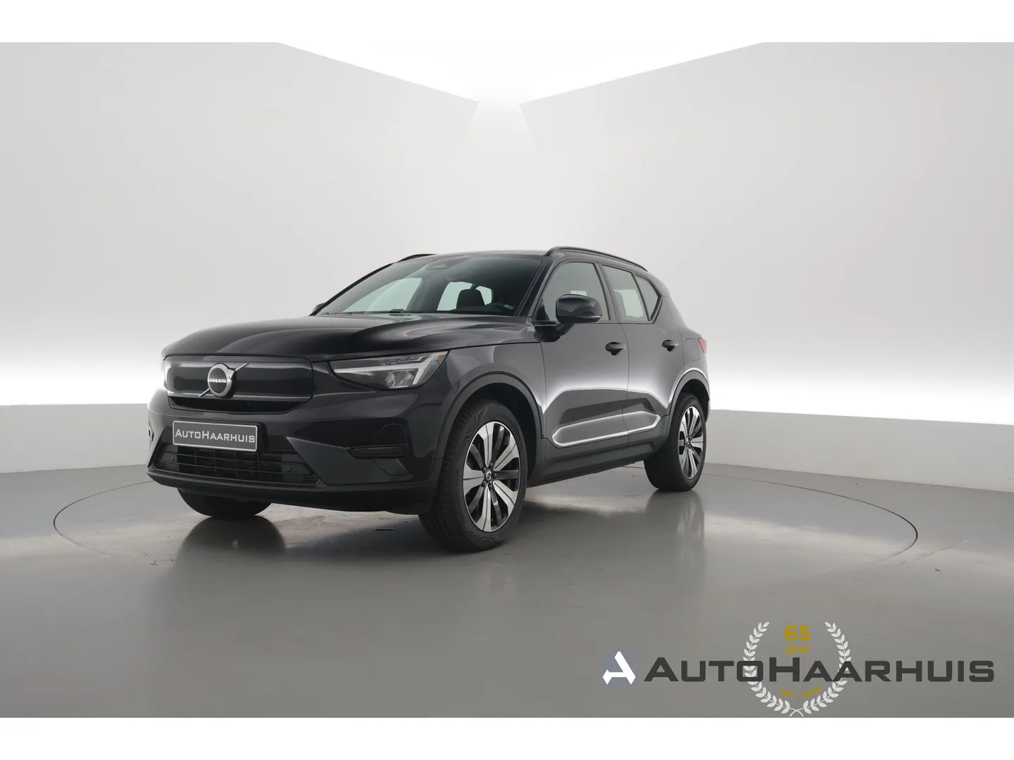 Volvo XC40 (2023) — foto 1