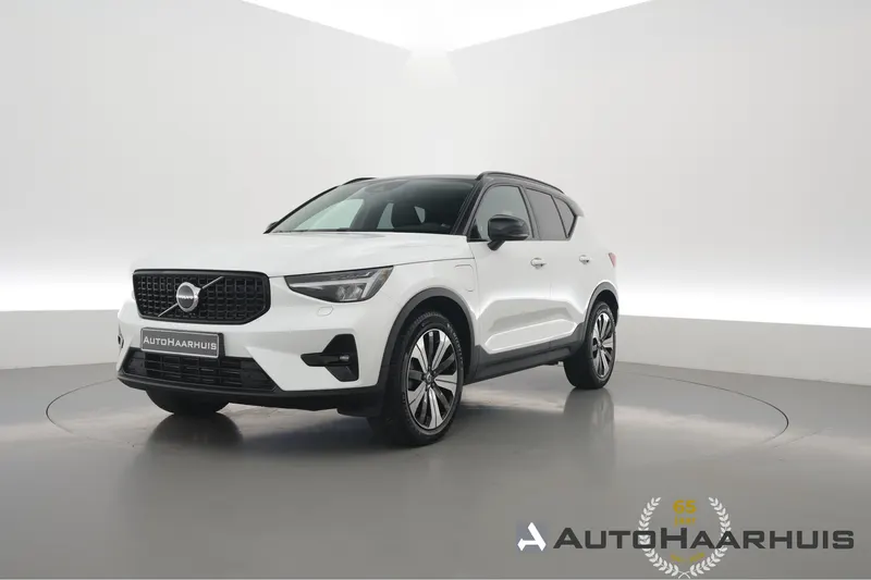 Volvo XC40 (2022)