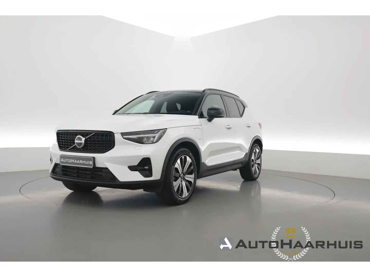 Volvo XC40 (2022) — foto 1