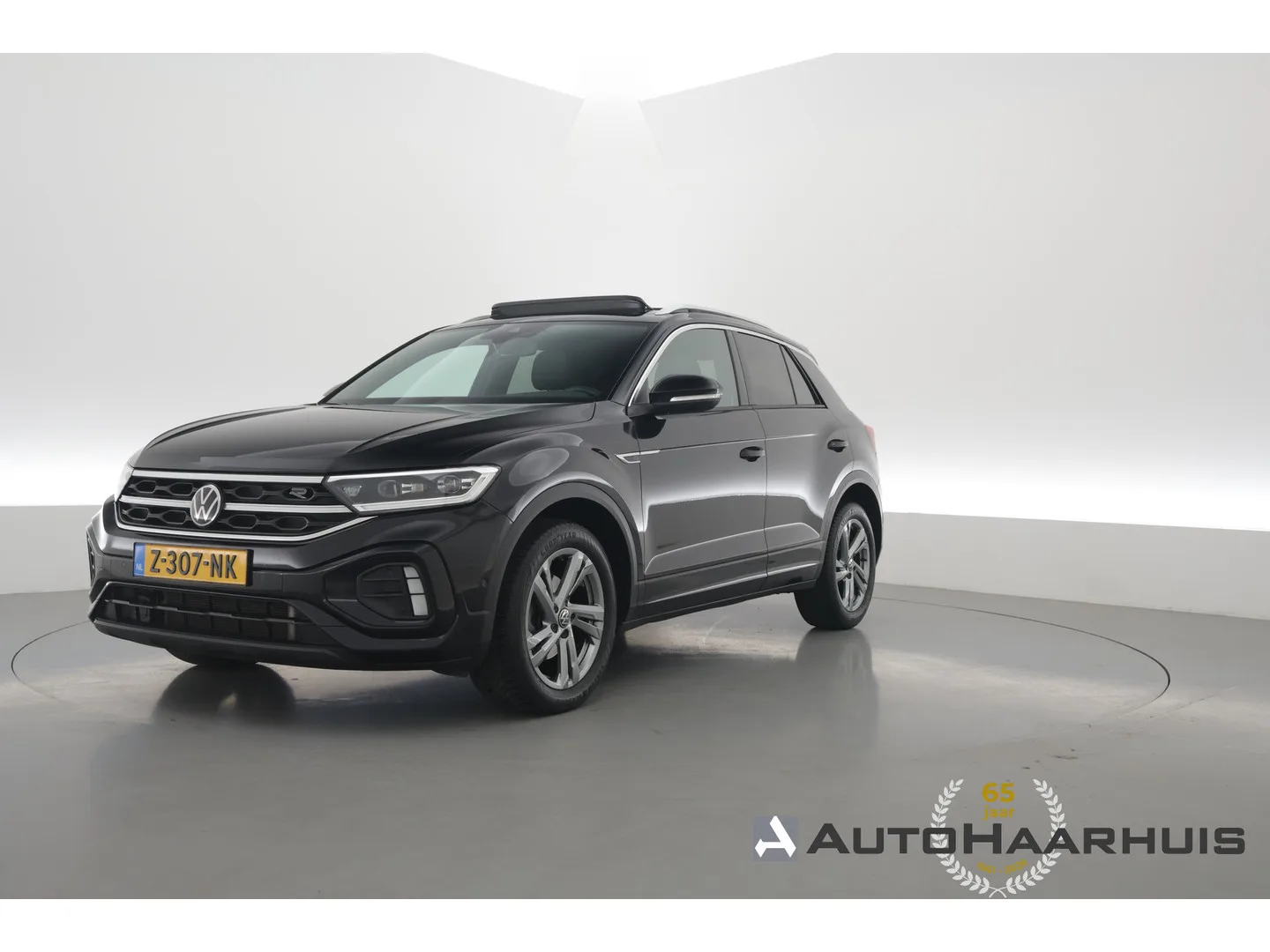 Volkswagen T-Roc (2023) — foto 1