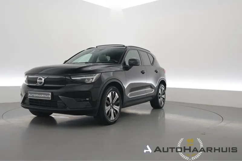 Volvo XC40 (2023)