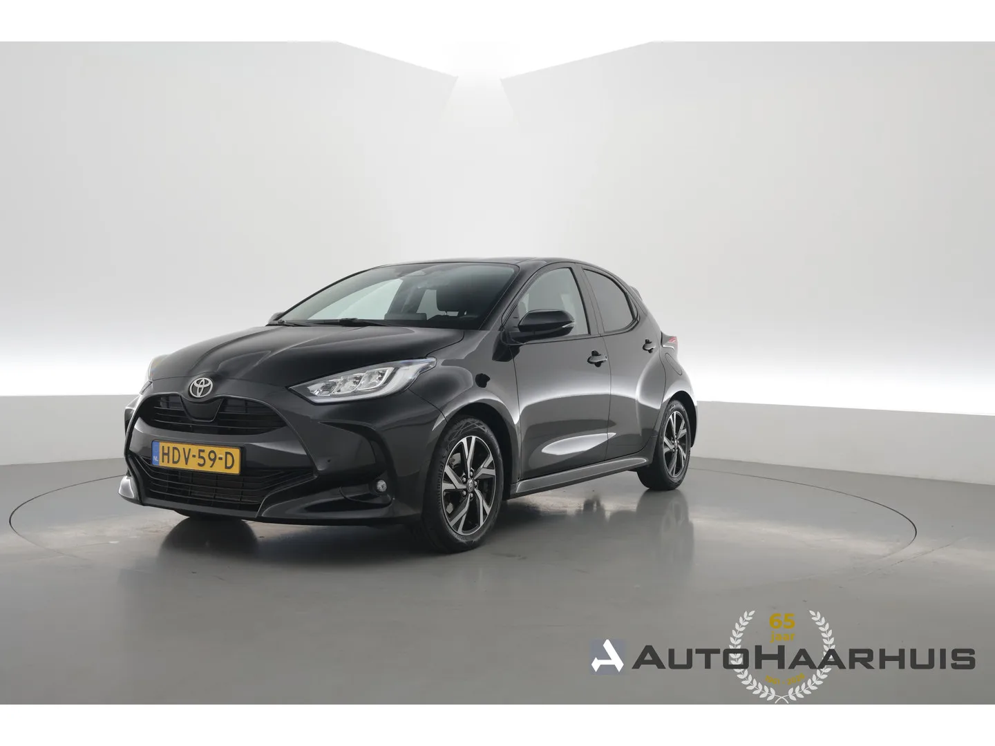 Toyota Yaris (2025) — foto 1