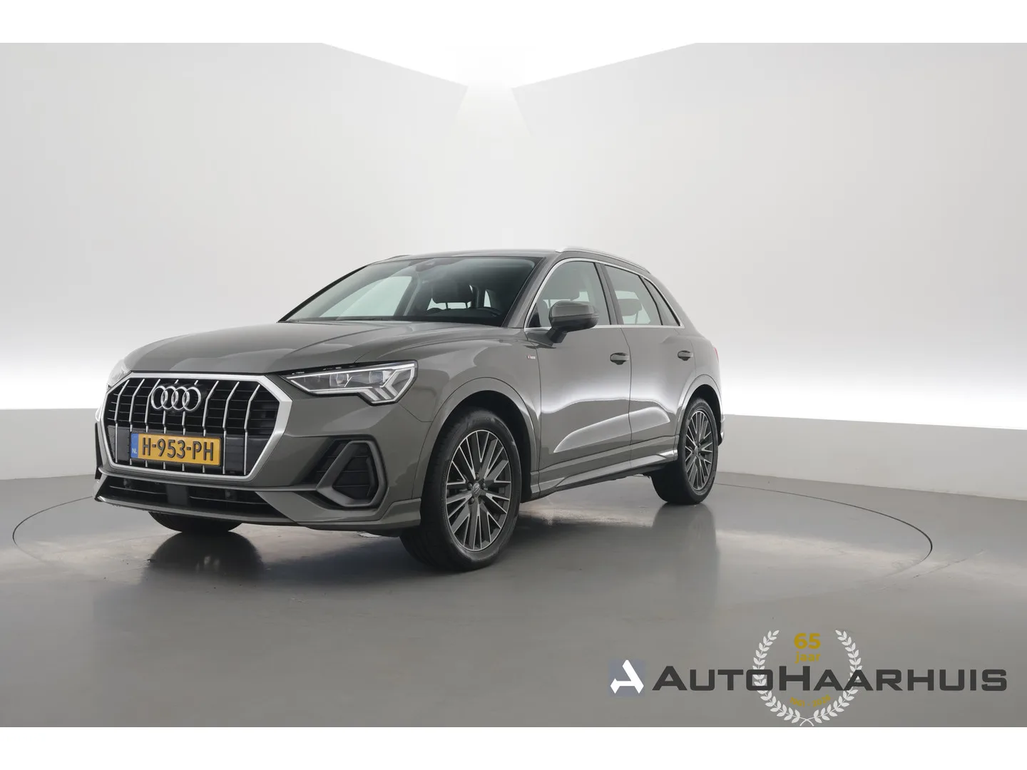 Audi Q3 (2019) — foto 1
