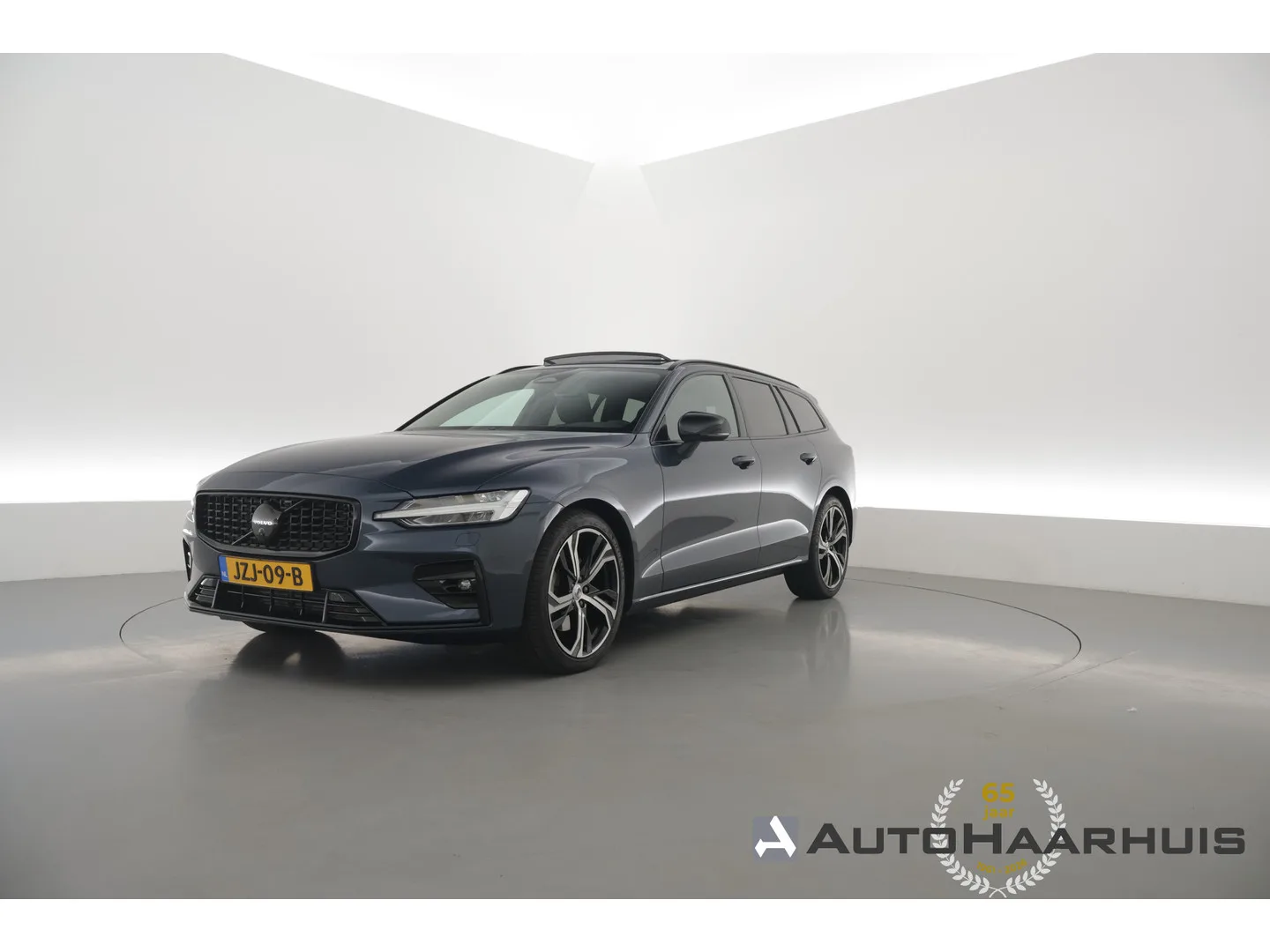 Volvo V60 (2025) — foto 1