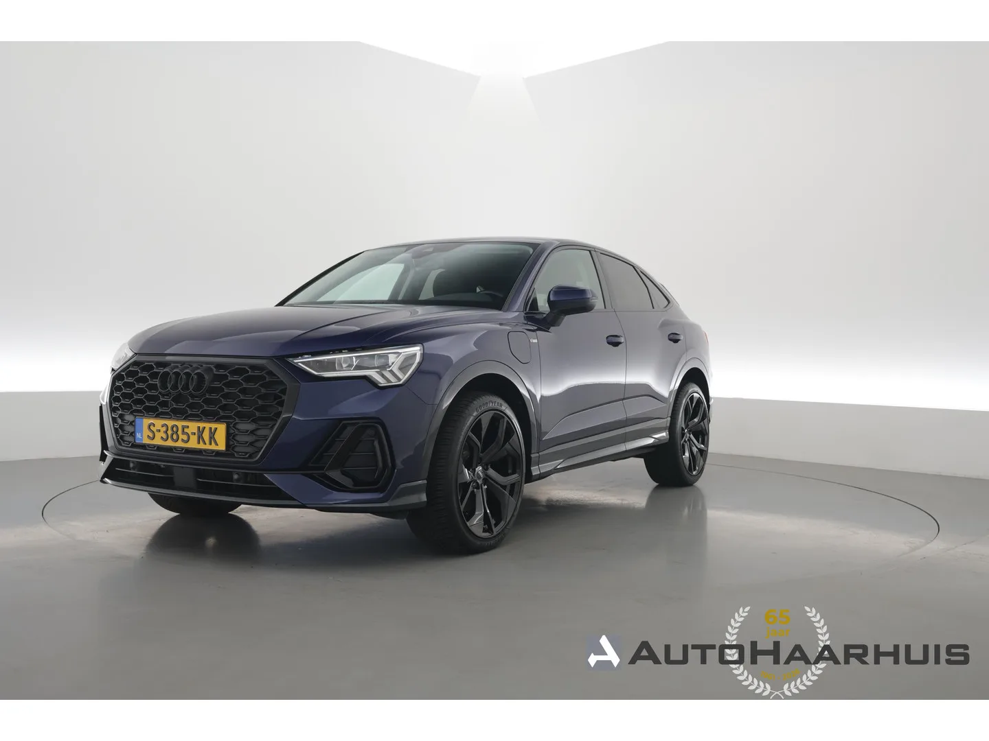 Audi Q3 (2021) — foto 1