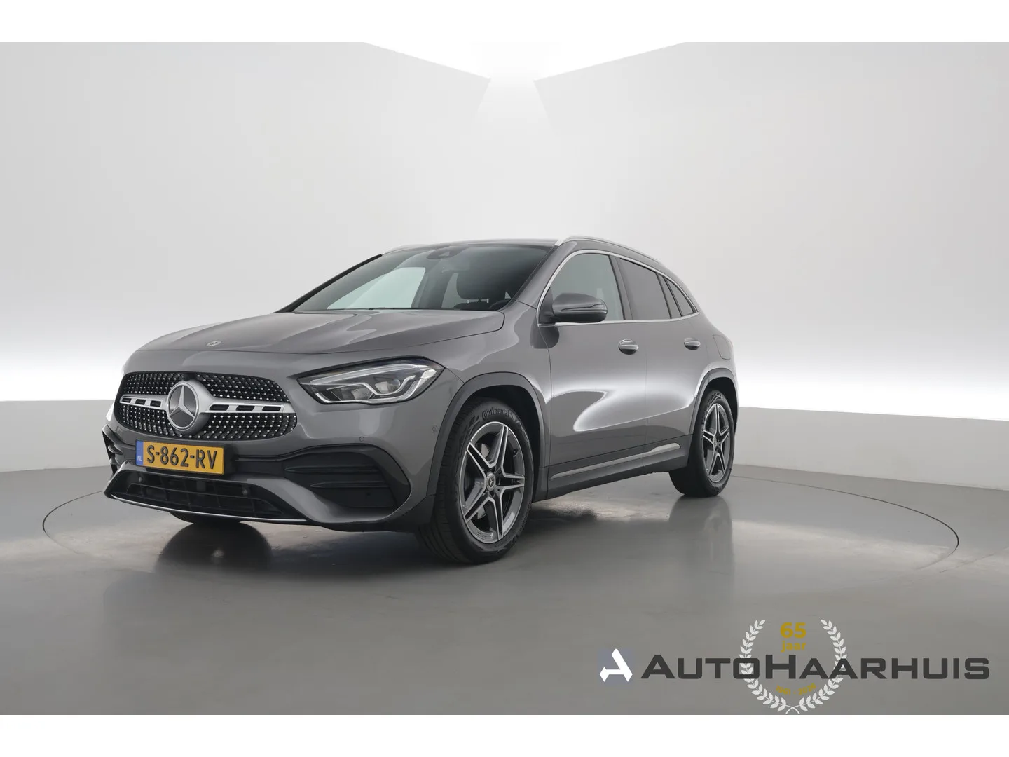 Mercedes-Benz GLA (2022) — foto 1