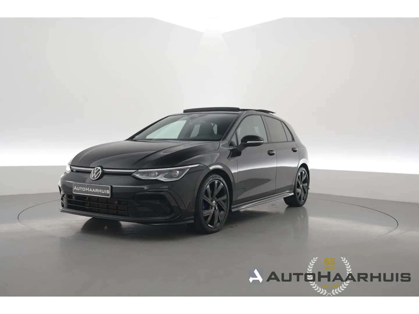 Volkswagen Golf (2022) — foto 1