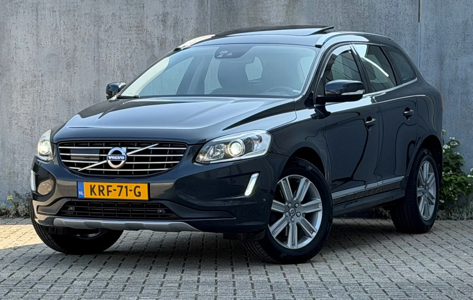 Volvo XC60 (2016) — foto 1