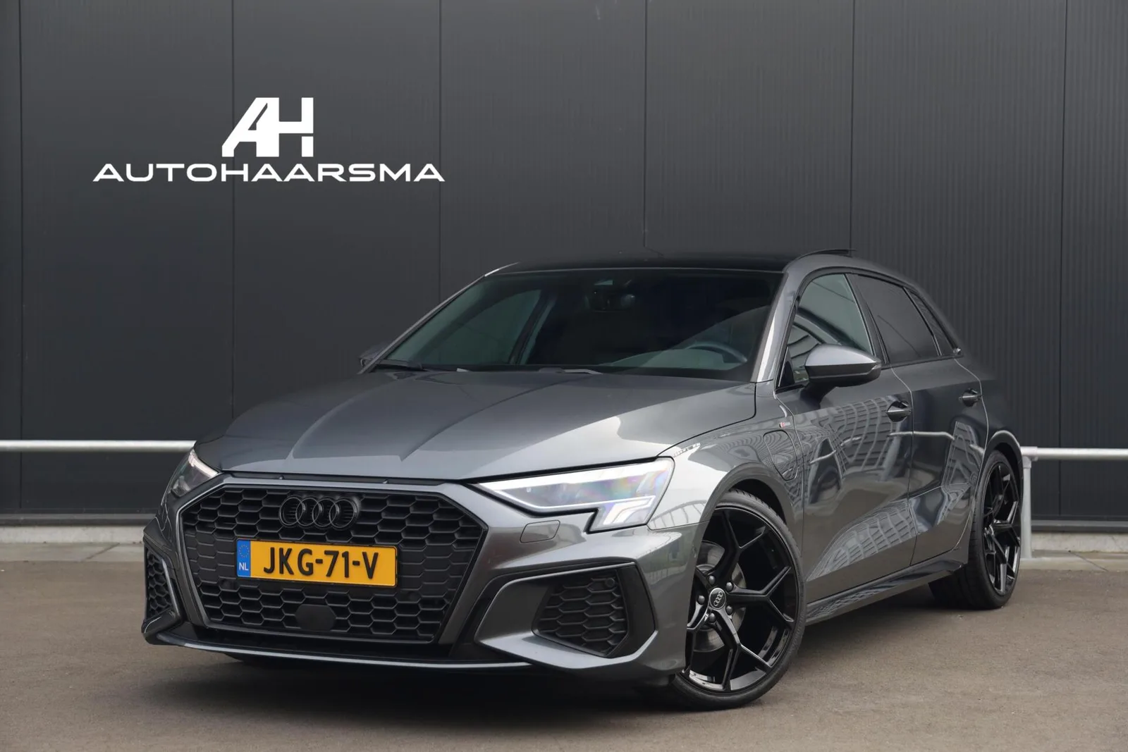 Audi A3 (2022) — foto 1