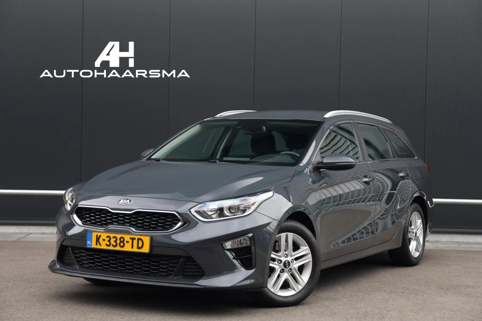 Kia Ceed Sportswagon (2021) — foto 1