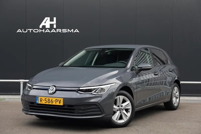 Volkswagen Golf (2022)