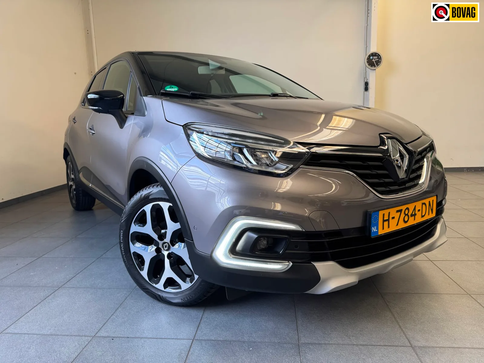 Renault Captur (2019) — foto 1