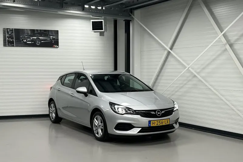 Opel Astra (2020)