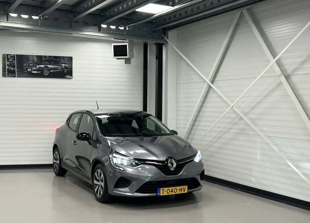 Renault Clio (2023) — foto 1