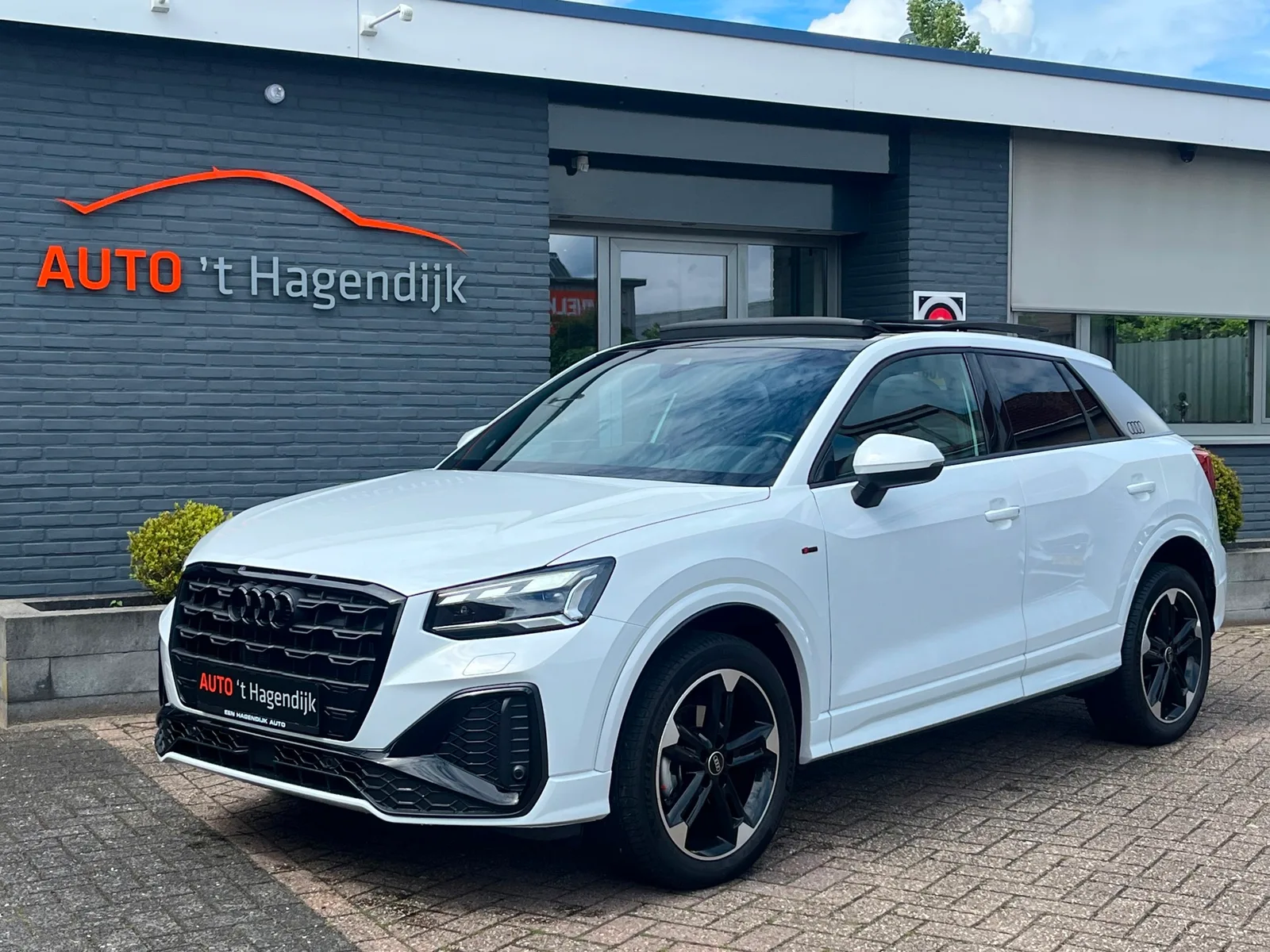 Audi Q2 (2023) — foto 1