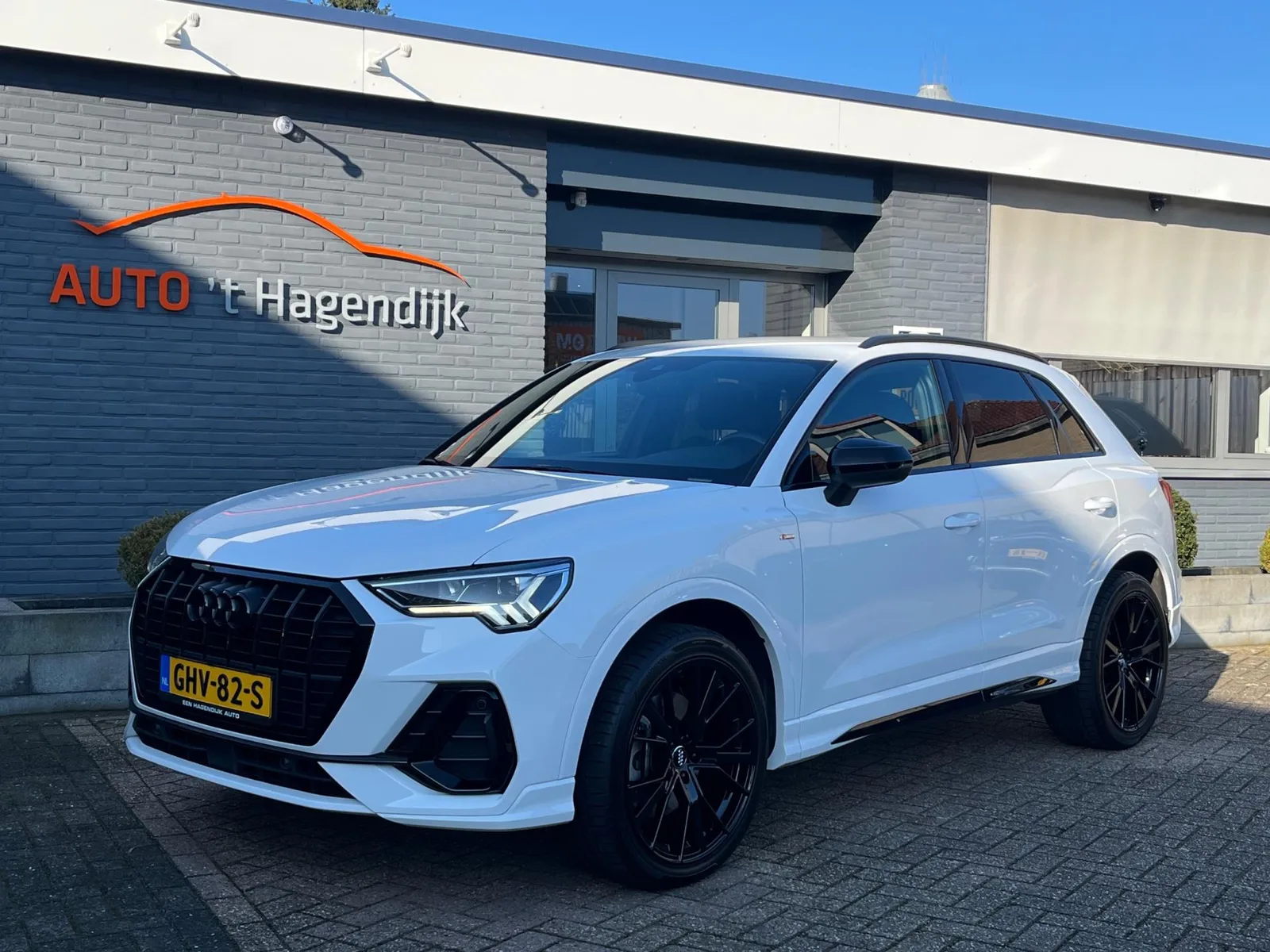 Audi Q3 (2019) — foto 1