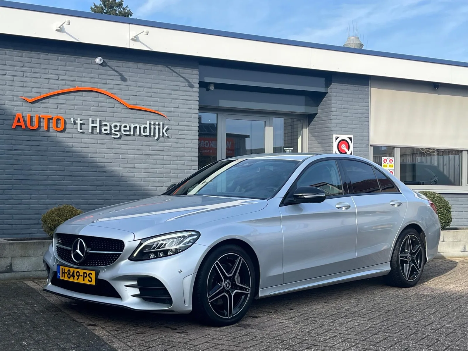 Mercedes-Benz C-Klasse (2019) — foto 1