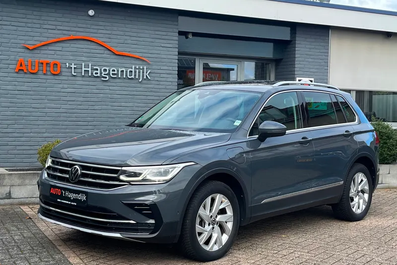 Volkswagen Tiguan (2022)