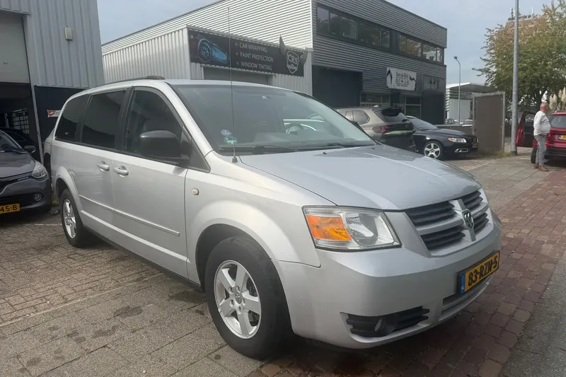 Dodge Grand Caravan (2011)