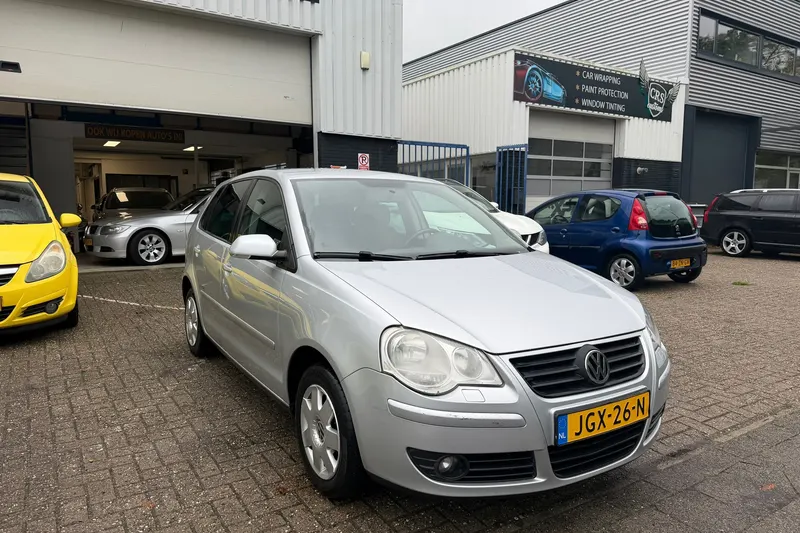 Volkswagen Polo (2008)