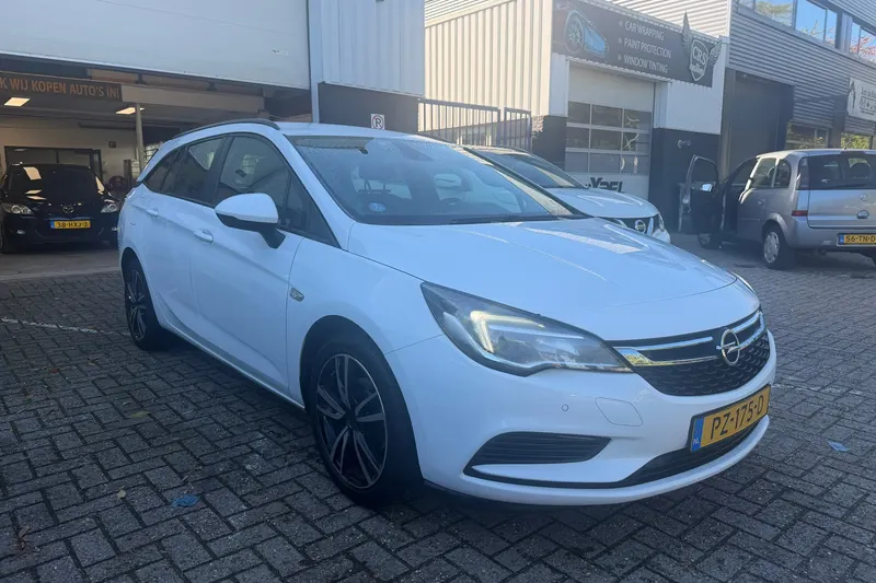 Opel Astra (2017)