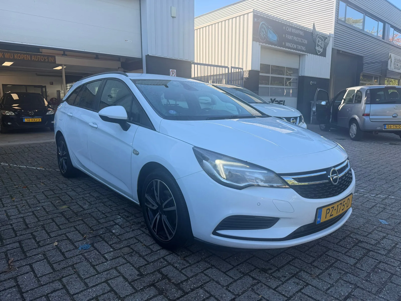 Opel Astra (2017) — foto 1