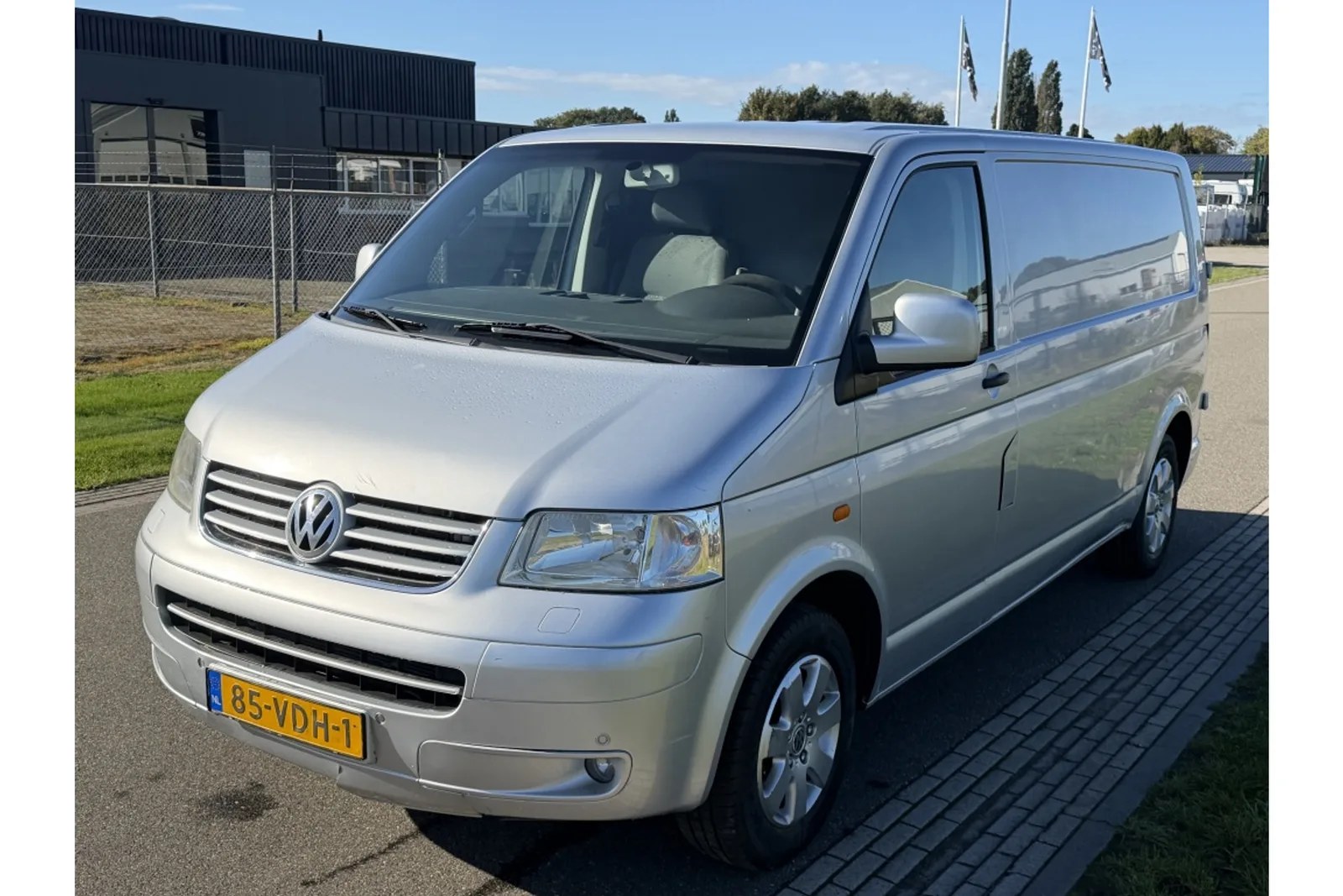 Volkswagen Transporter (2007) — foto 1