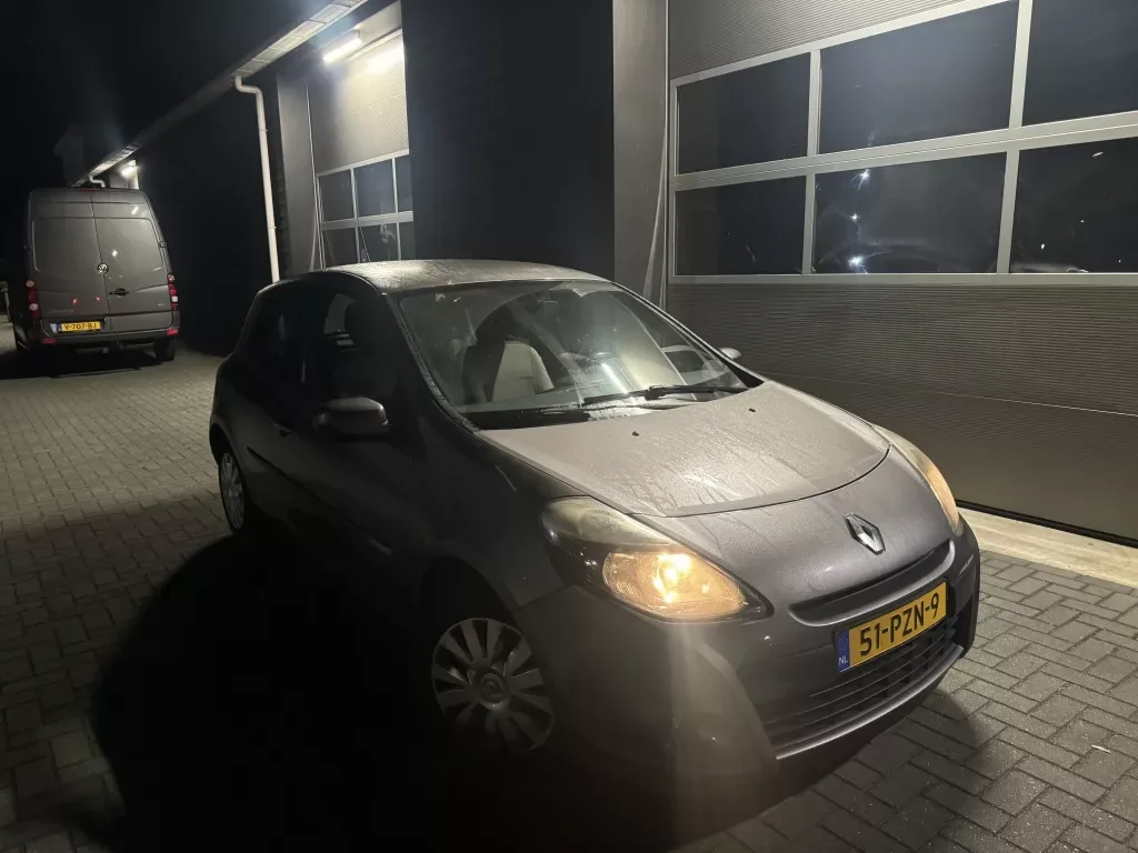 Renault Clio (2011) — foto 1