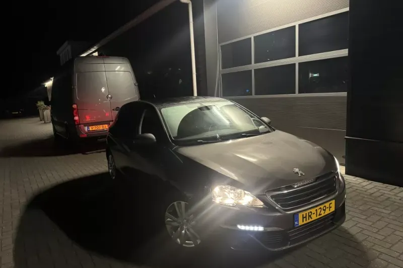 Peugeot 308 (2015)
