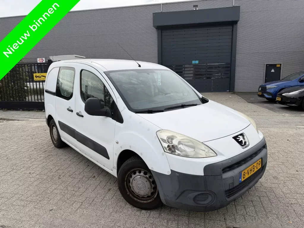Peugeot Partner (2010) — foto 1