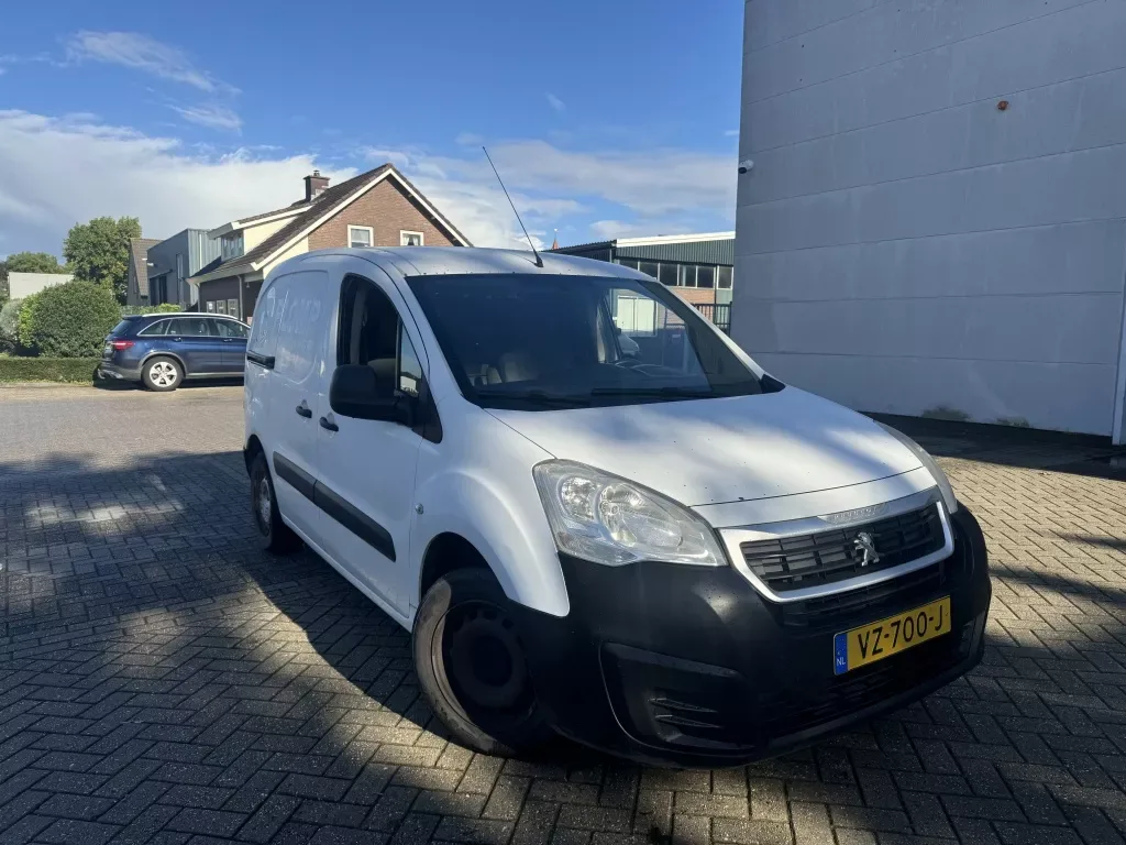 Peugeot Partner (2016) — foto 1