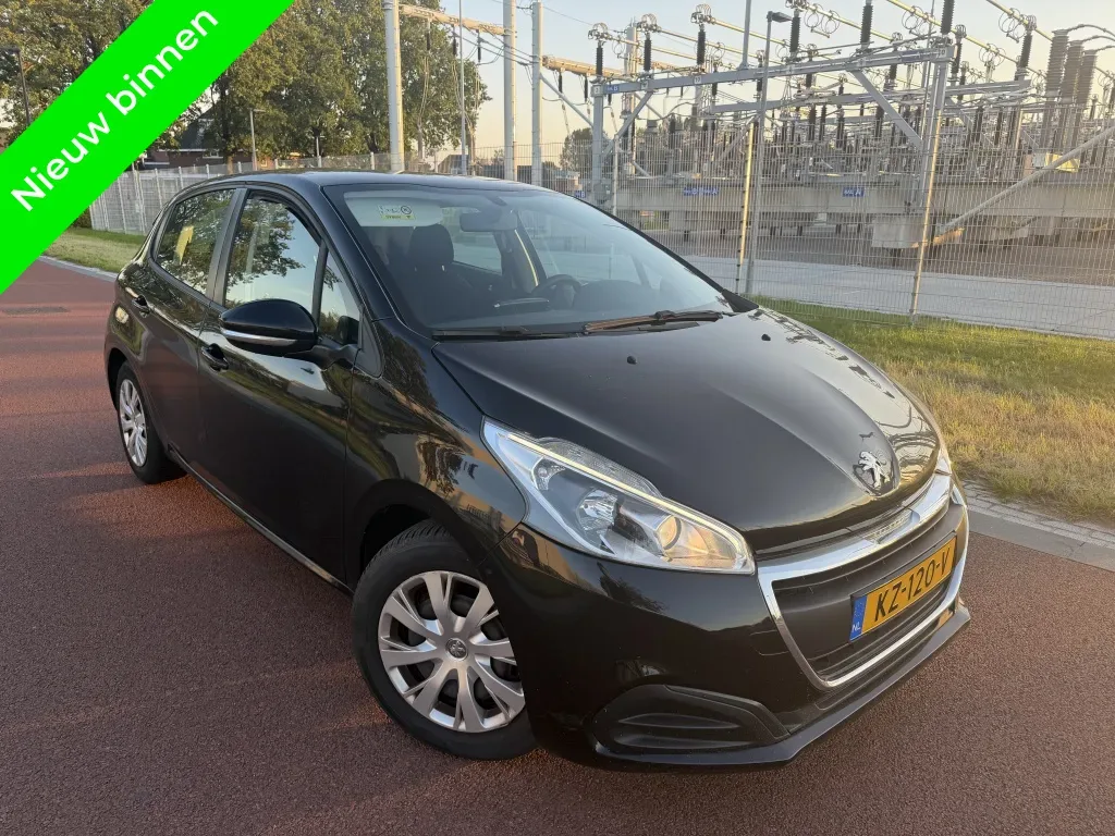Peugeot 208 (2017) — foto 1