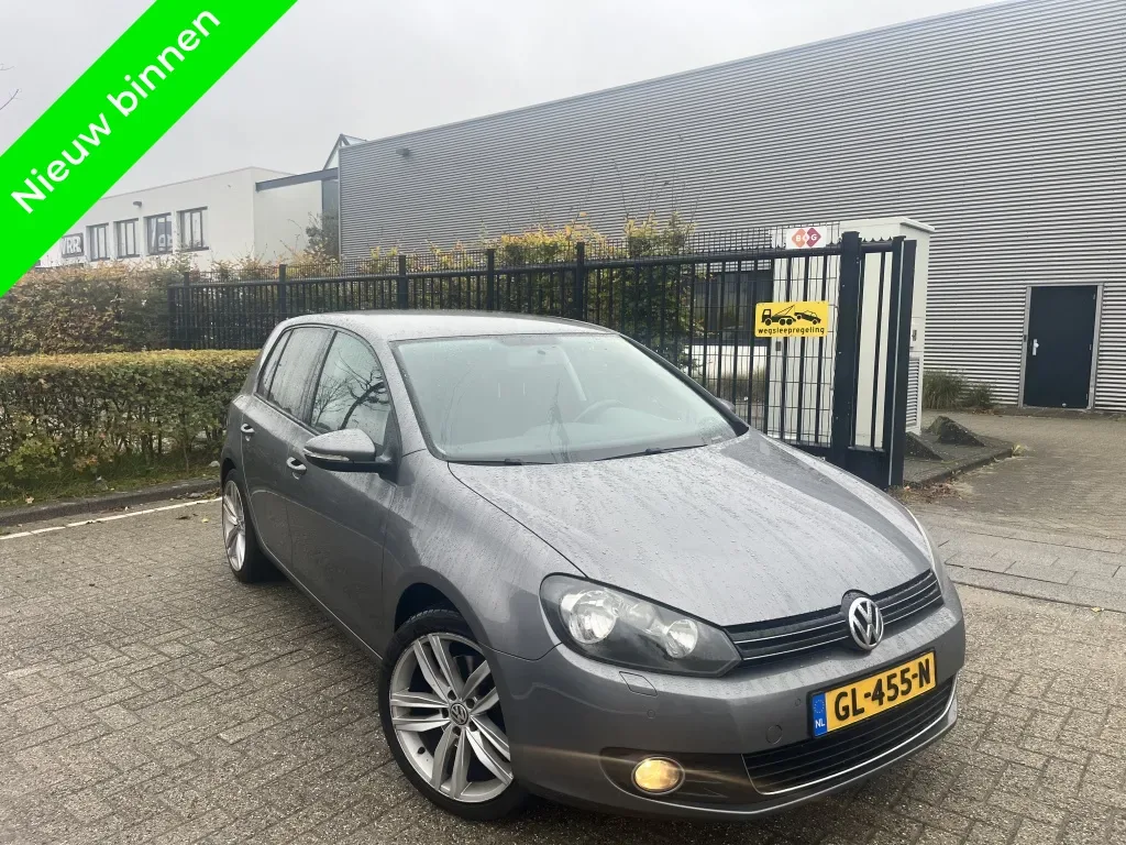 Volkswagen Golf (2009) — foto 1