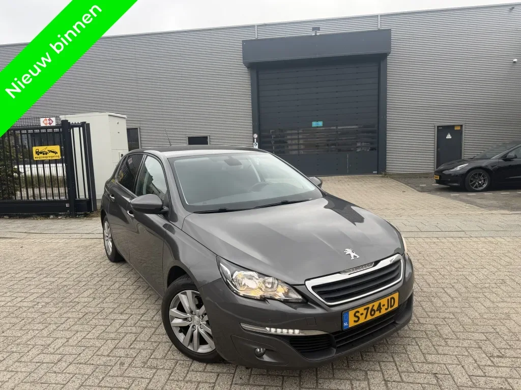 Peugeot 308 (2017) — foto 1