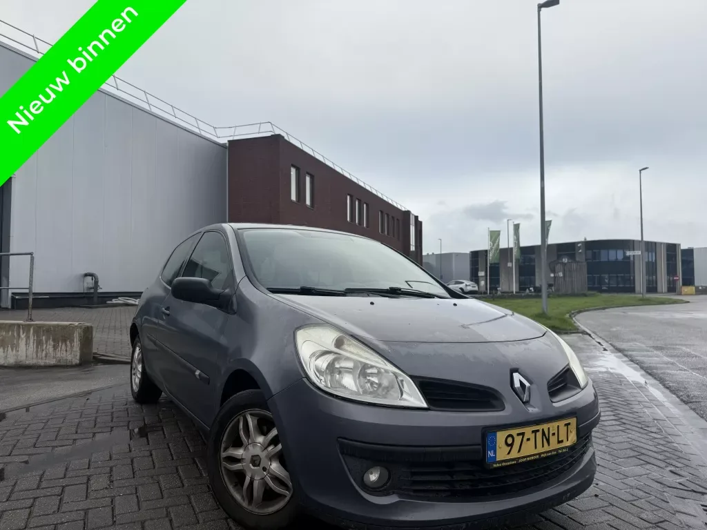 Renault Clio (2006) — foto 1