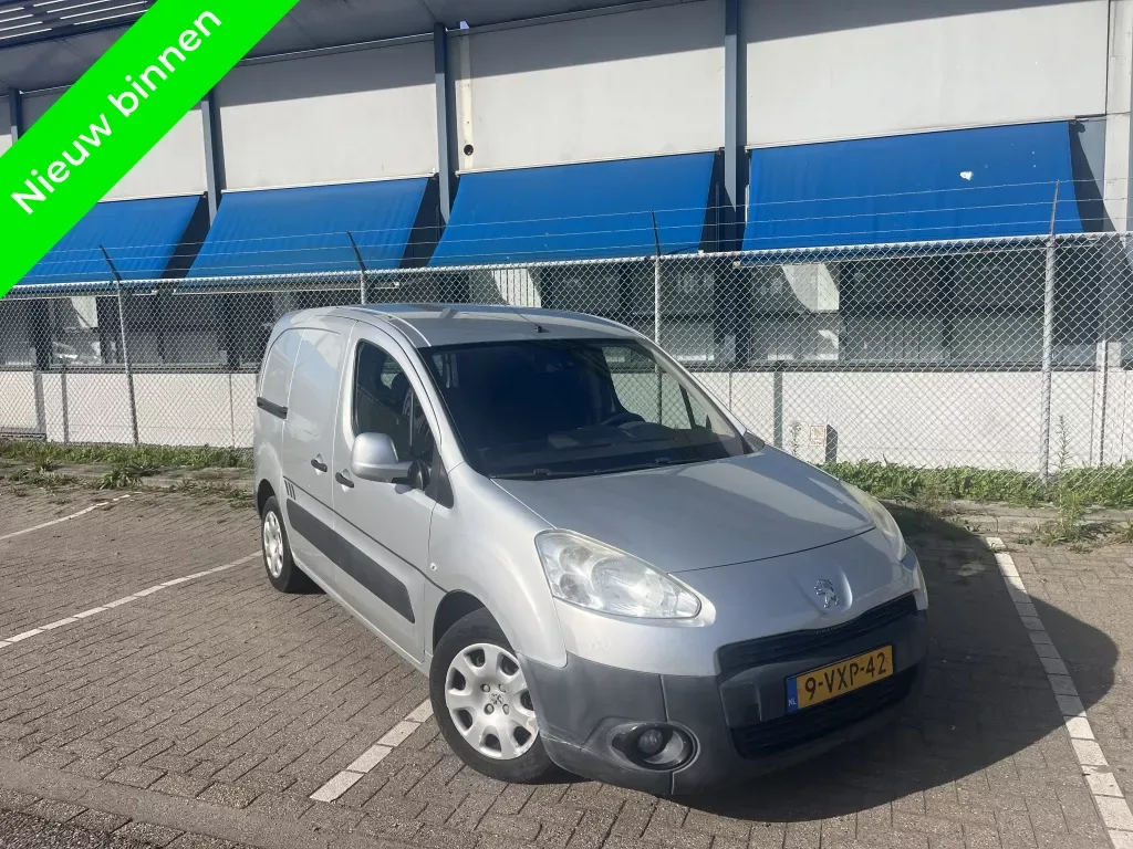 Peugeot Partner (2012) — foto 1