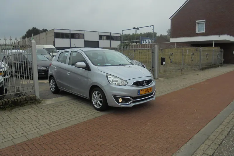 Mitsubishi Space Star (2017)