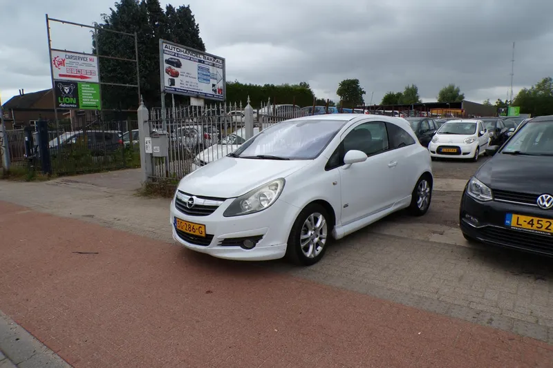 Opel Corsa (2009)
