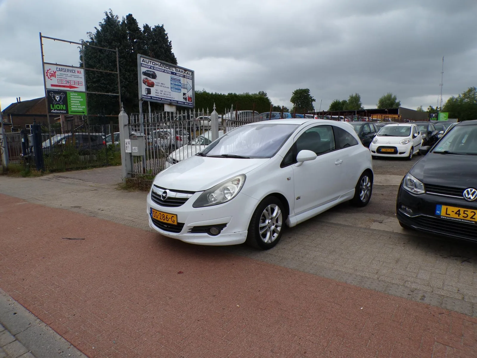 Opel Corsa (2009) — foto 1