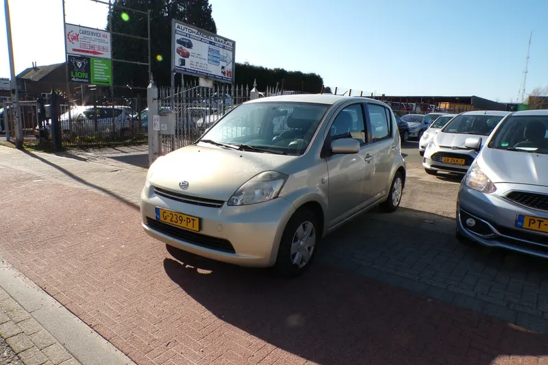 Daihatsu Sirion (2006)