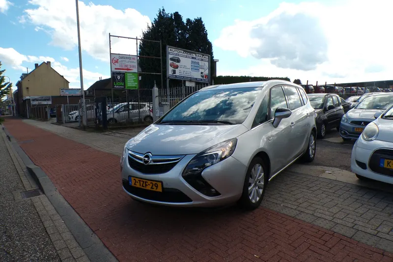 Opel Zafira (2013)