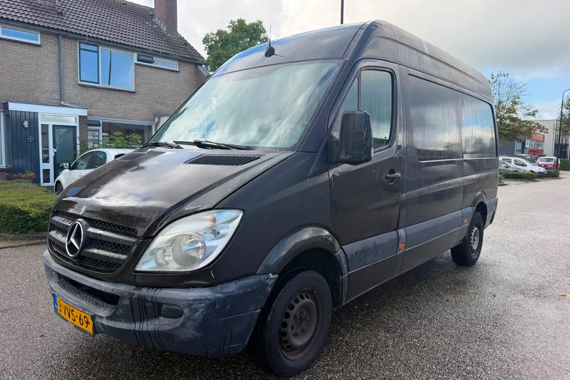 Mercedes-Benz Sprinter (2010)